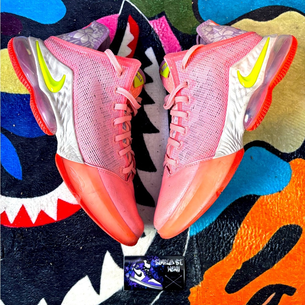 Nike LeBron 19 Low (Hawaii)